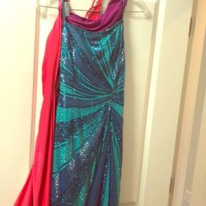 Cache sequin gown